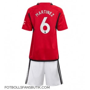 Manchester United Lisandro Martinez #6 Replika Hemmatröja Barn 2023-24 Kortärmad (+ Korta byxor)